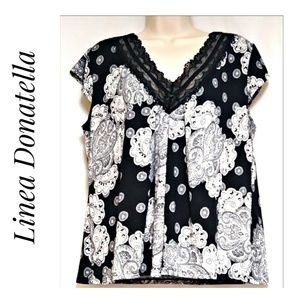 Linea Donatella Tops - Linea Donatella V-Neck Black White Paisley Blouse Linea Donatella Tops - Linea Donatella V-Neck Black White Paisley Blouse